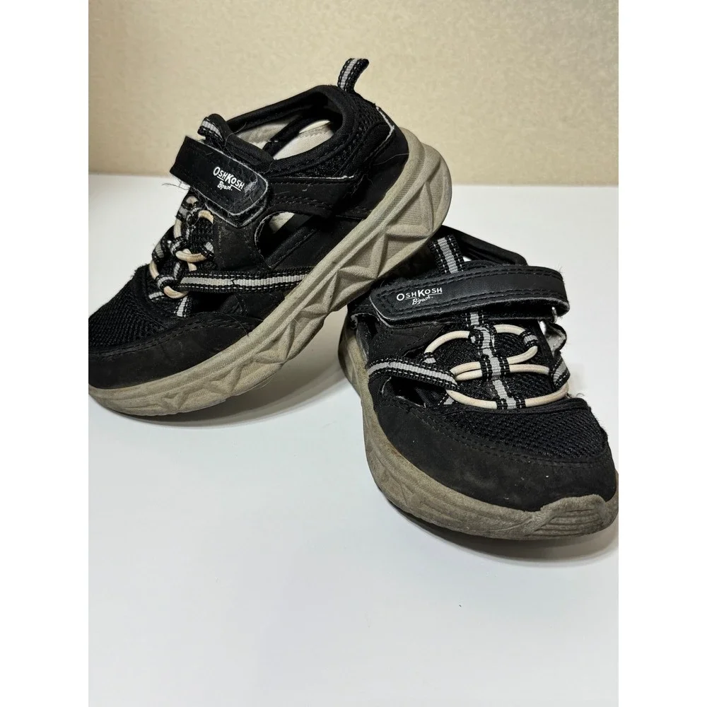 OshKosh Bgosh Boys Athletic Sandals Size 8 Black Mesh Hybrid Water Shoes Bungee